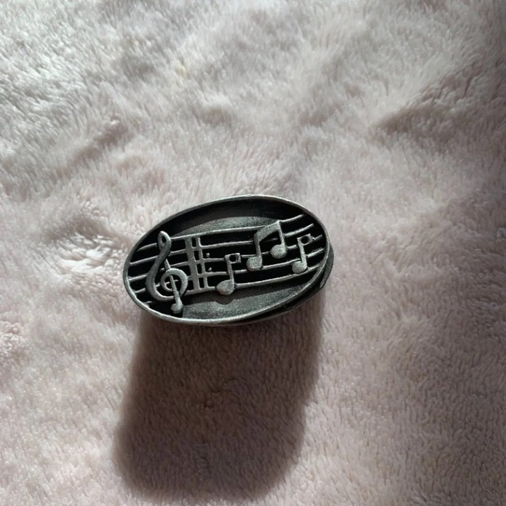 Music Note Pin And Small Container - image 1